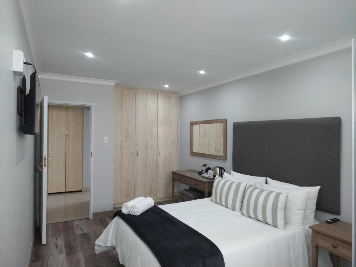 Blue Owl Guest House Моссел-Бей Экстерьер фото