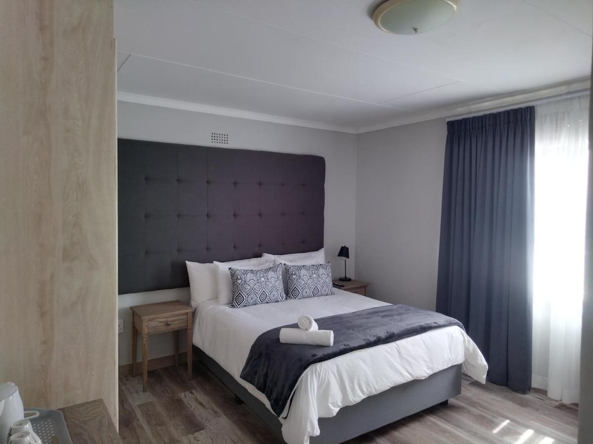 Blue Owl Guest House Моссел-Бей Экстерьер фото