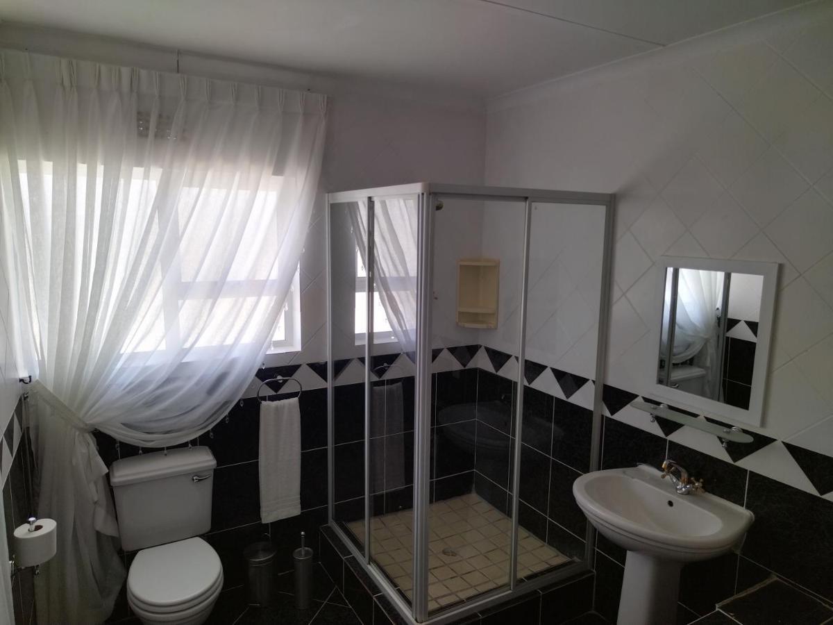 Blue Owl Guest House Моссел-Бей Экстерьер фото